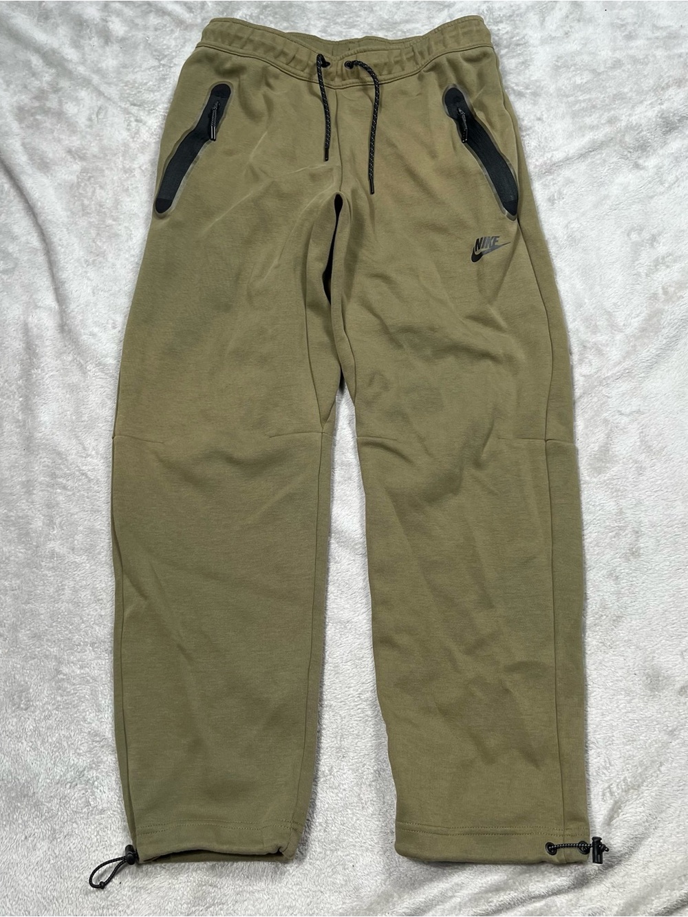 Nike Sportswear Tech Fleece Jogger Pants Mens M Olive Green Athletic DQ4312 222